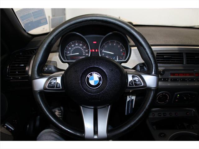 2004 BMW Z4 2.5i