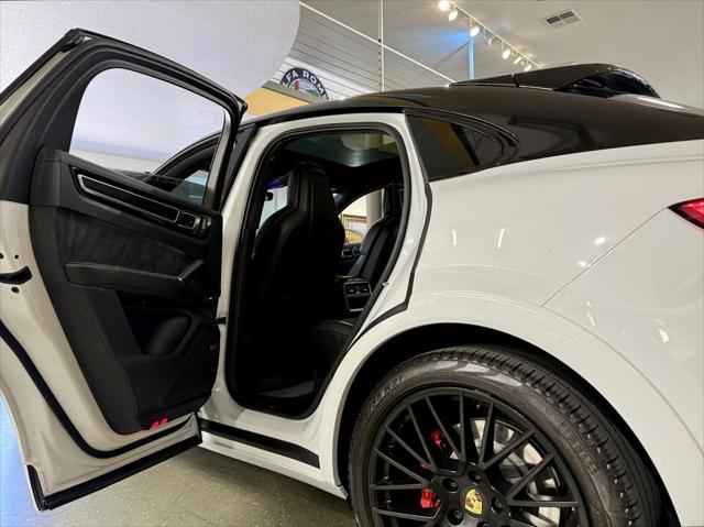2021 Porsche Cayenne GTS