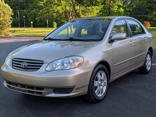 2004 Toyota Corolla LE for sale in Warrenville, IL
