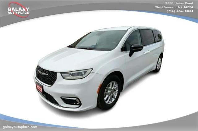 2024 Chrysler Pacifica Touring L for sale in West Seneca, NY