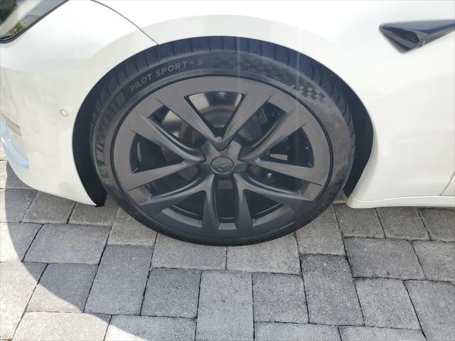 2022 Tesla Model S Plaid Tri Motor All-Wheel Drive