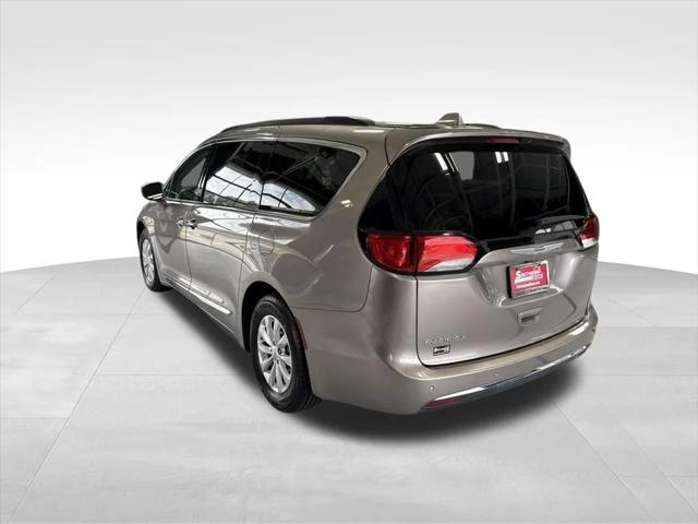 2017 Chrysler Pacifica Touring-L 2017 Chrysler Pacifica Touring-L