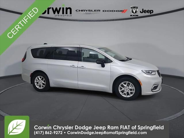 2024 Chrysler Pacifica Touring L for sale in Springfield, MO