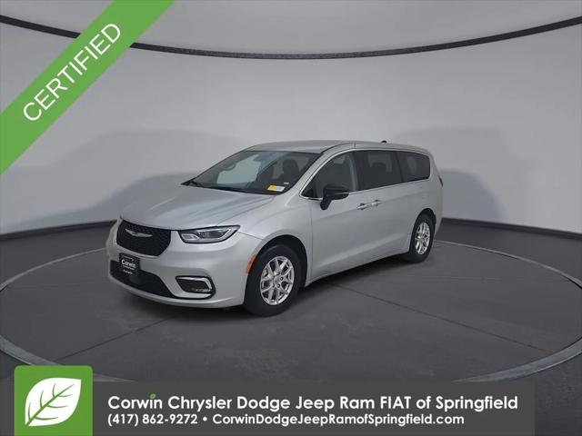 2024 Chrysler Pacifica Touring L