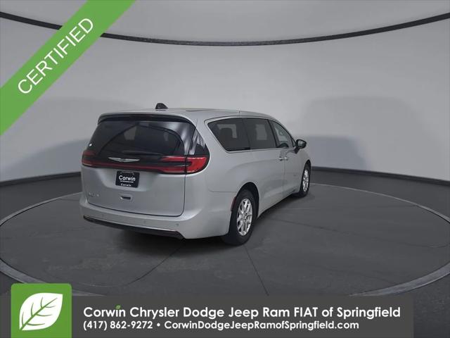 2024 Chrysler Pacifica Touring L