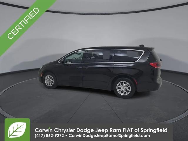 2024 Chrysler Pacifica Touring L