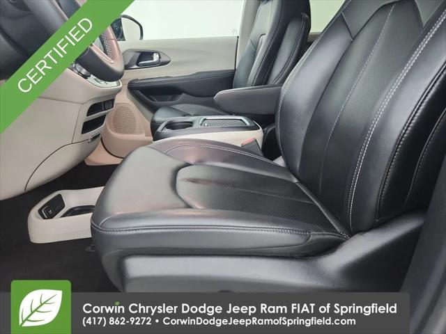 2024 Chrysler Pacifica Touring L