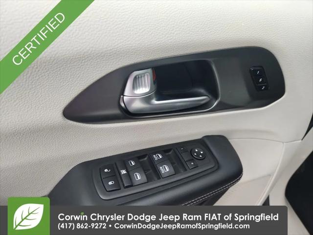 2024 Chrysler Pacifica Touring L