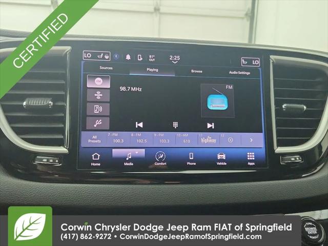 2024 Chrysler Pacifica Touring L
