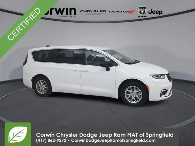 2024 Chrysler Pacifica Touring L for sale in Springfield, MO