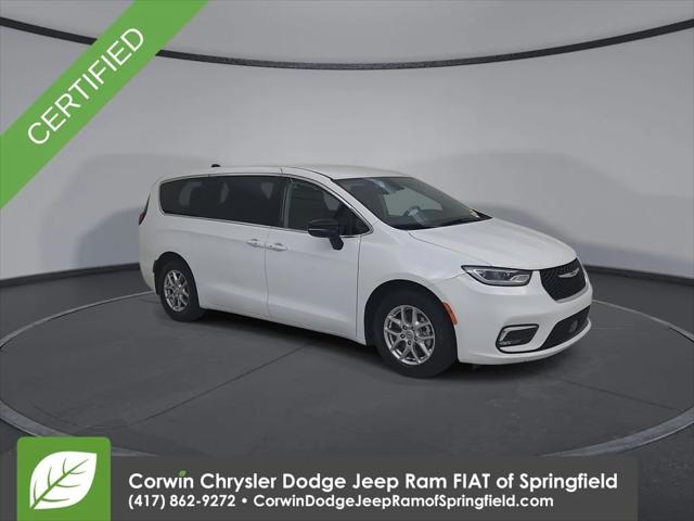 2024 Chrysler Pacifica Touring L