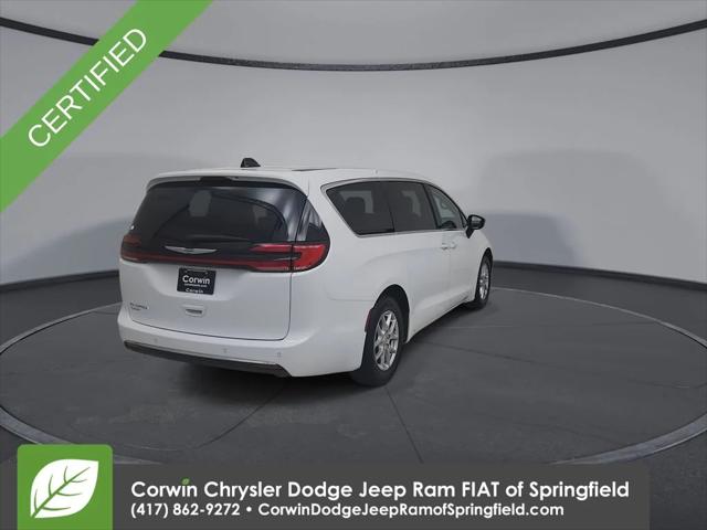 2024 Chrysler Pacifica Touring L