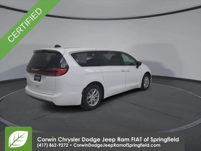 2024 Chrysler Pacifica Touring L