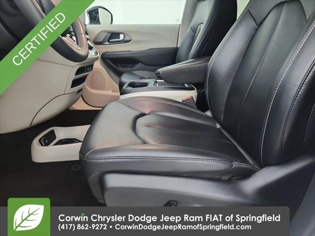 2024 Chrysler Pacifica Touring L