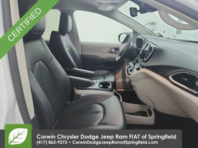 2024 Chrysler Pacifica Touring L