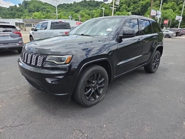 2020 Jeep Grand Cherokee Altitude 4x4 2020 Jeep Grand Cherokee Altitude 4x4