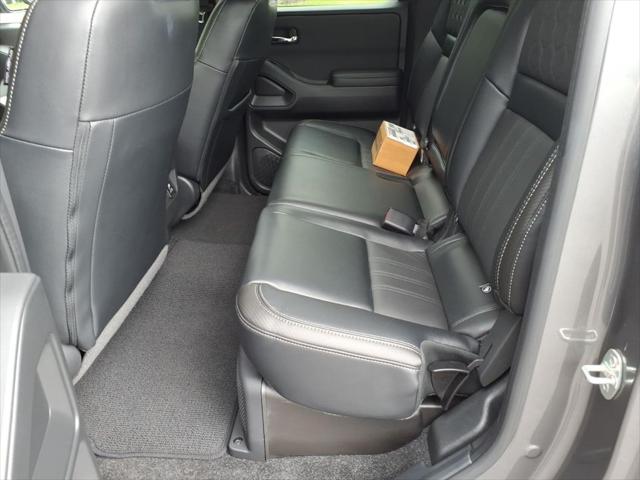 2024 Nissan Frontier Crew Cab SL 4x4