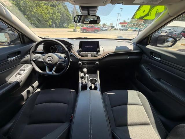 2024 Nissan Altima SV FWD
