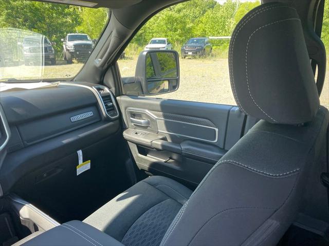 2026 Ram 2500 Big Horn Crew Cab 4x4 64 Box