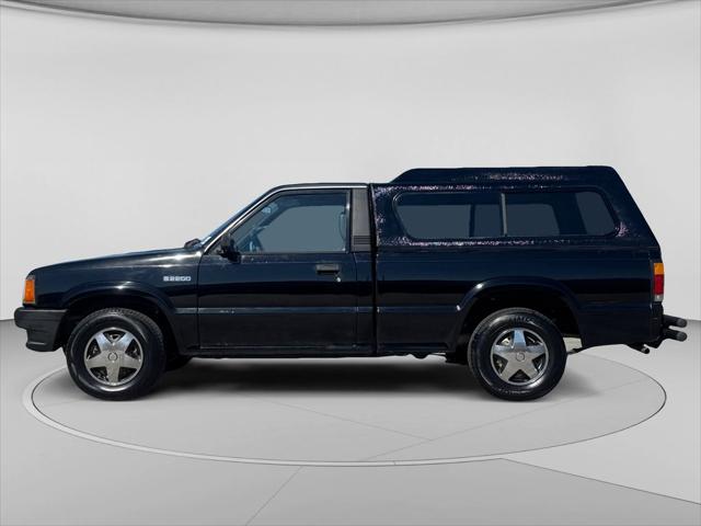 1990 Mazda B2600i Pickup Truck