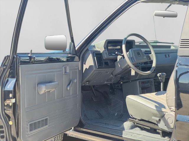 1990 Mazda B2600i Pickup Truck