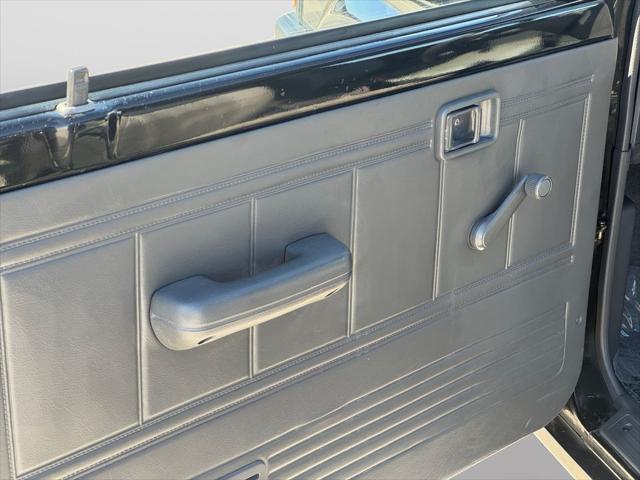 1990 Mazda B2600i Pickup Truck