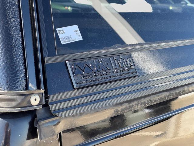 1990 Mazda B2600i Pickup Truck