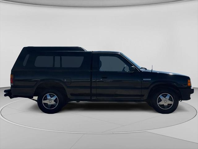1990 Mazda B2600i Pickup Truck