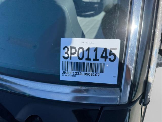 1990 Mazda B2600i Pickup Truck