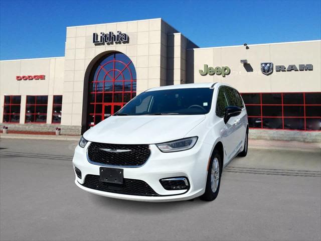 2025 Chrysler Pacifica Select for sale in Anchorage, AK
