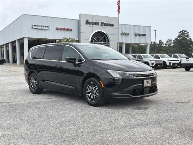 2027 Chrysler Pacifica PACIFICA LIMITED