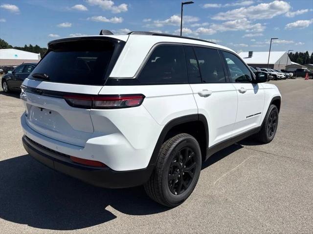 2026 Jeep Grand Cherokee GRAND CHEROKEE LAREDO ALTITUDE 4X4 2026 Jeep Grand Cherokee GRAND CHEROKEE LAREDO ALTITUDE 4X4