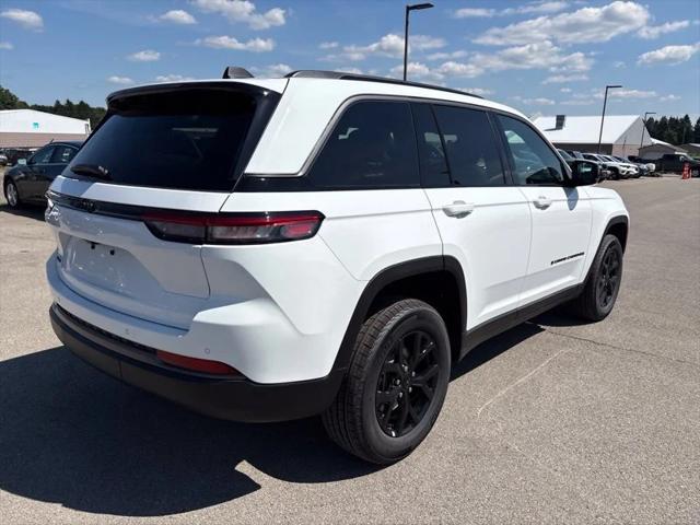 2026 Jeep Grand Cherokee GRAND CHEROKEE LAREDO ALTITUDE 4X4 2026 Jeep Grand Cherokee GRAND CHEROKEE LAREDO ALTITUDE 4X4