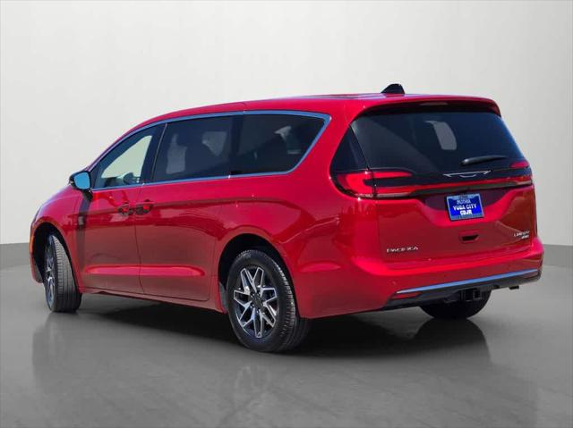 2027 Chrysler Pacifica Limited