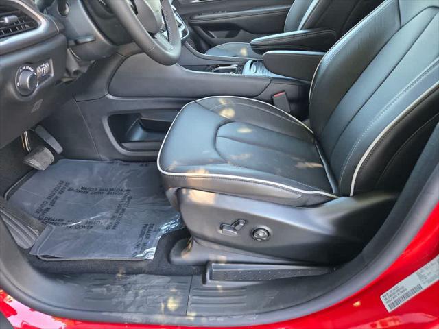 2027 Chrysler Pacifica Limited