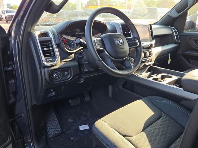 2026 Ram 1500 Express Crew Cab 4x4 5'7" Box