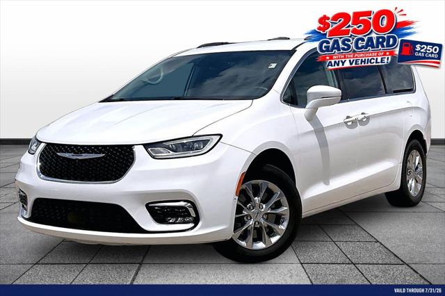 2022 Chrysler Pacifica Touring L AWD for sale in Wichita, KS