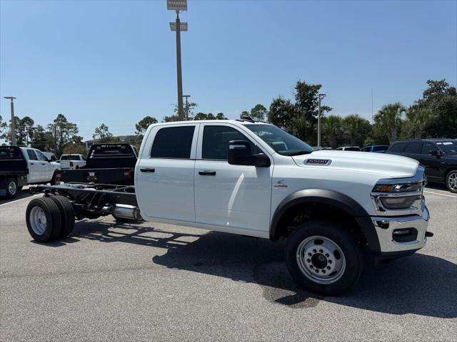 2026 RAM 5500 Chassis RAM 5500 TRADESMAN CHASSIS CREW CAB 4X4 84 CA