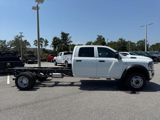 2026 RAM 5500 Chassis RAM 5500 TRADESMAN CHASSIS CREW CAB 4X4 84 CA