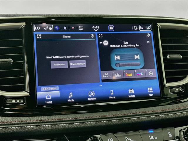2027 Chrysler Pacifica Select