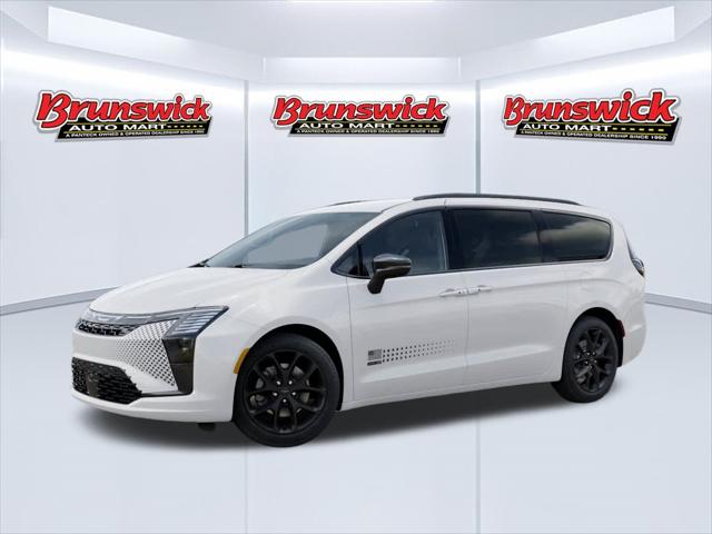 2027 Chrysler Pacifica PACIFICA SELECT AWD