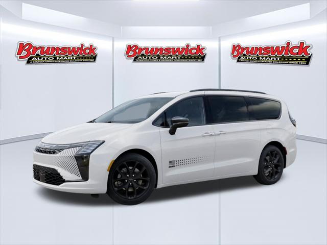 2027 Chrysler Pacifica PACIFICA SELECT AWD