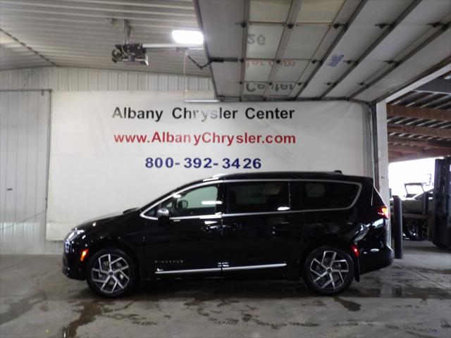 2027 Chrysler Pacifica Pinnacle for sale in Albany, MN