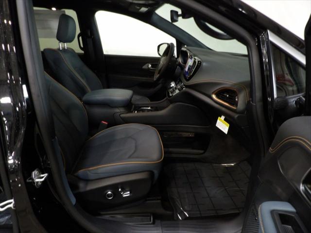 2027 Chrysler Pacifica Pinnacle