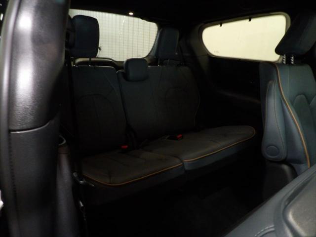 2027 Chrysler Pacifica Pinnacle
