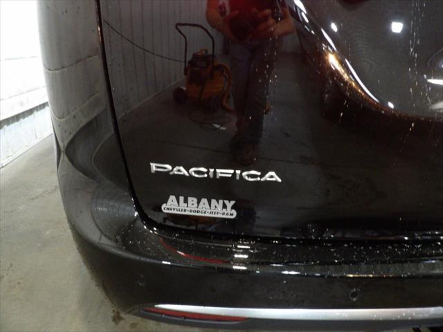 2027 Chrysler Pacifica Pinnacle