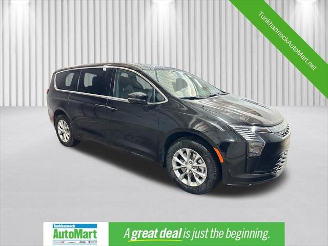 2027 Chrysler Pacifica PACIFICA SELECT AWD