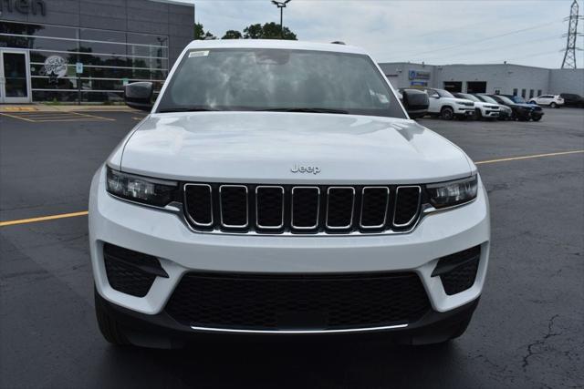 2026 Jeep Grand Cherokee GRAND CHEROKEE LAREDO X 4X4
