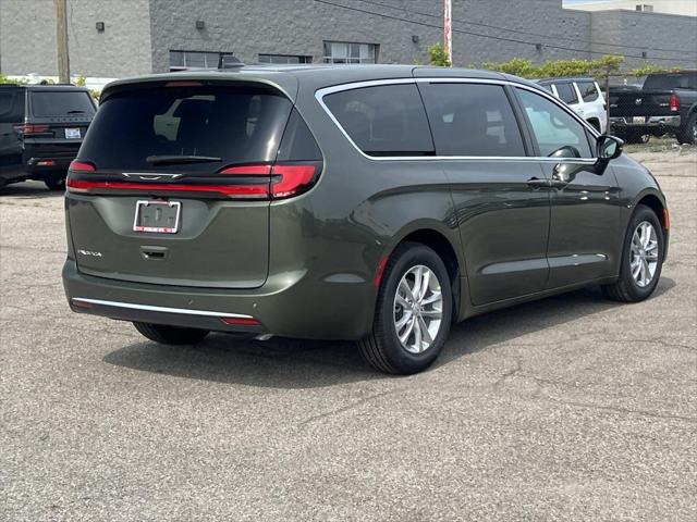 2027 Chrysler Pacifica PACIFICA SELECT