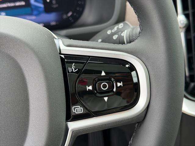 2026 Volvo XC90 Plus, B6 AWD Gas mild hybrid, Gasoline, Bright, 7 Seats